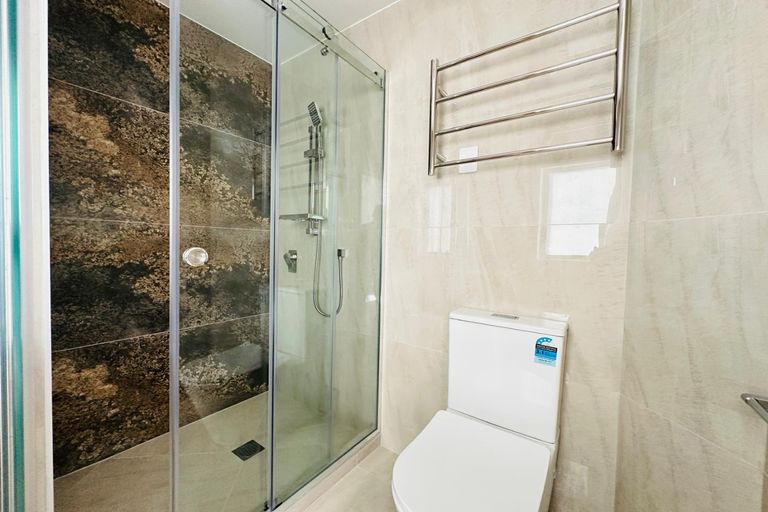 Photo of property in 115b Luke Street East, Otahuhu, Auckland, 1062