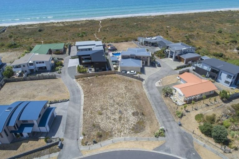Photo of property in 147 Bream Bay Drive, Ruakaka, 0116