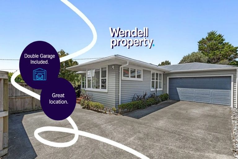 Photo of property in 27 Norcross Avenue, Henderson, Auckland, 0612