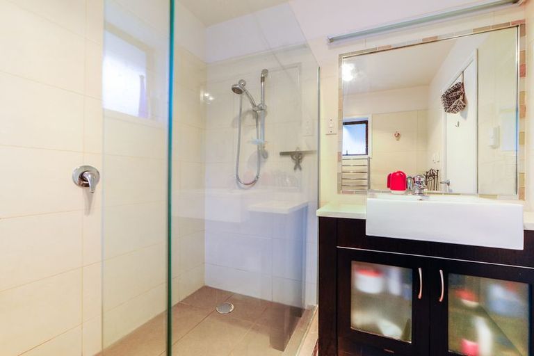 Photo of property in 1/31 Tane Street, New Lynn, Auckland, 0600