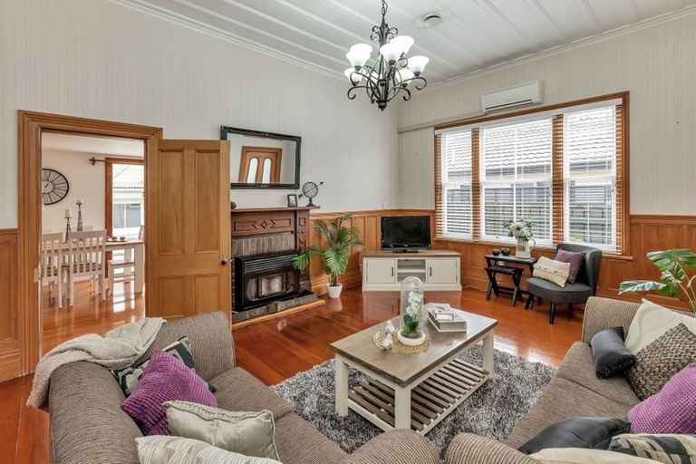 Photo of property in 6 Shortland Street, Regent, Whangarei, 0112