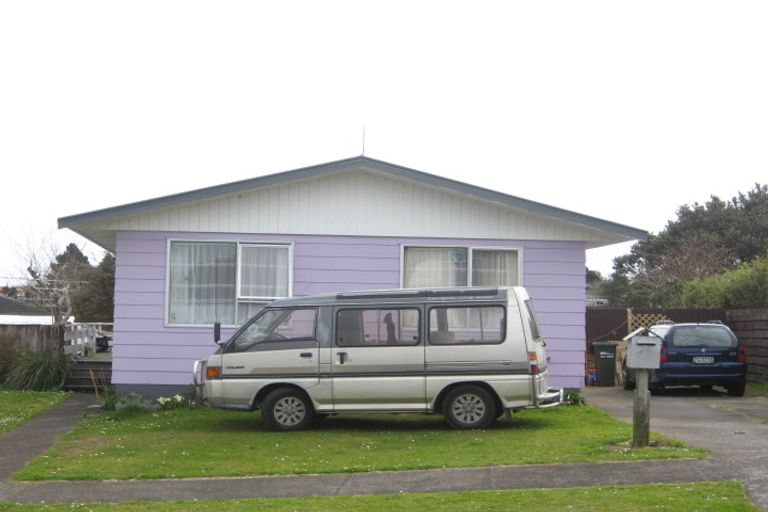 Photo of property in 42 Penrith Street, Westown, New Plymouth, 4310