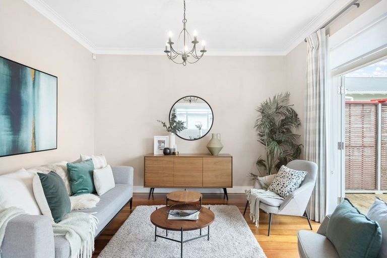 Photo of property in 29 Kingsway Avenue, Sandringham, Auckland, 1025