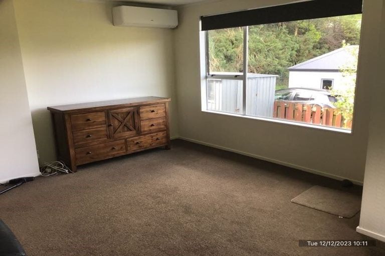 Photo of property in 3a Spruce Grove, Ranui, Porirua, 5024