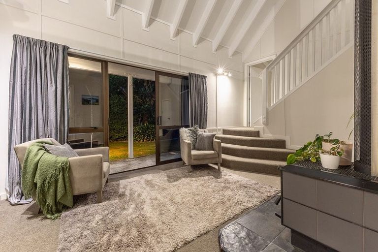 Photo of property in 42 Awanui Drive, Waikanae, 5036