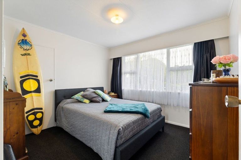 Photo of property in 6 Turakina Street, Westbrook, Palmerston North, 4412
