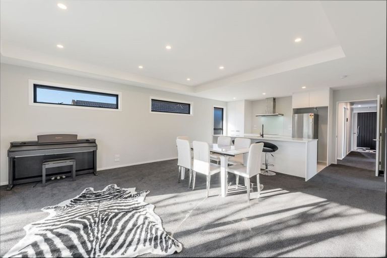 Photo of property in 80 Sarabande Avenue, Redwood, Christchurch, 8051