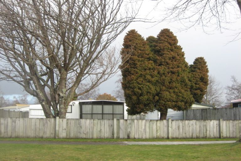 Photo of property in 128 Te Rangitautahanga Road, Turangi, 3334