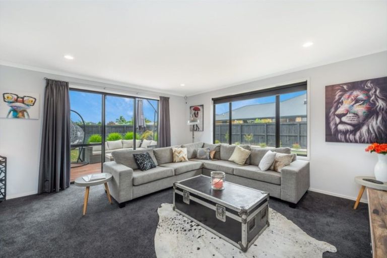 Photo of property in 6 Mickelson Avenue, Rototuna, Hamilton, 3210