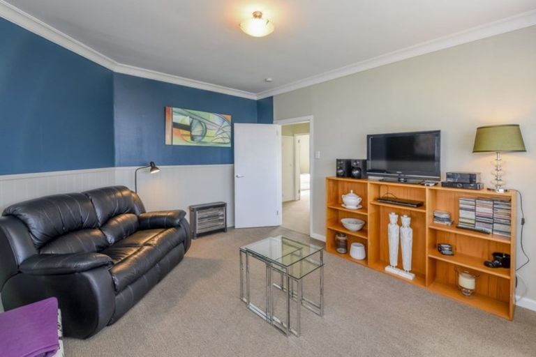 Photo of property in 27 Hannan Street, Levin, 5510