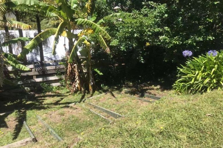 Photo of property in 2/306 Beach Road, Campbells Bay, Auckland, 0630