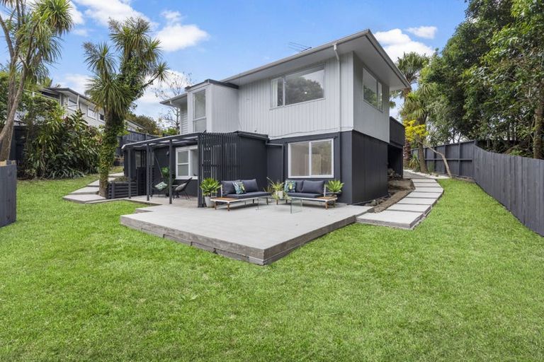 Photo of property in 29 Aplin Place, Birkdale, Auckland, 0626