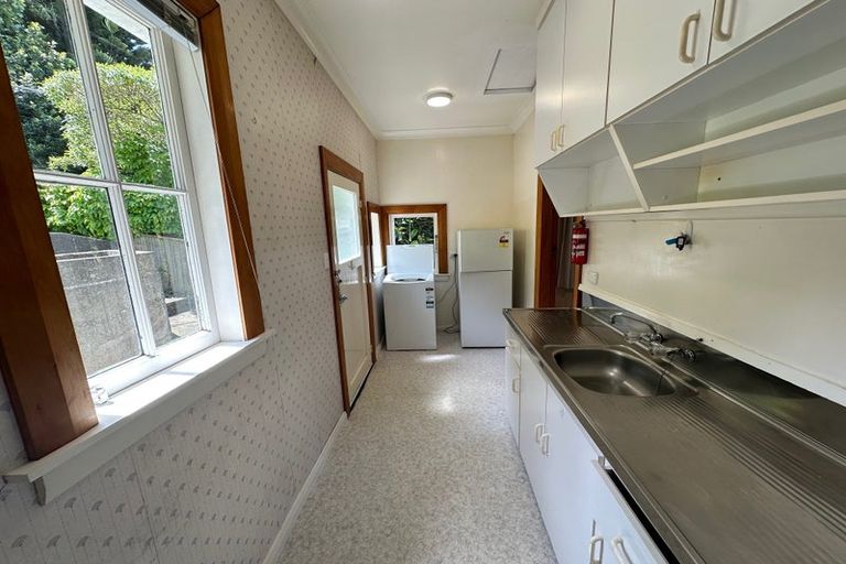 Photo of property in 1/4 Hinau Road, Hataitai, Wellington, 6021