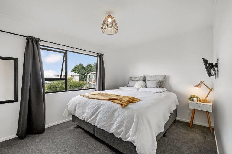 Photo of property in 26 Wisteria Grove, Maungaraki, Lower Hutt, 5010