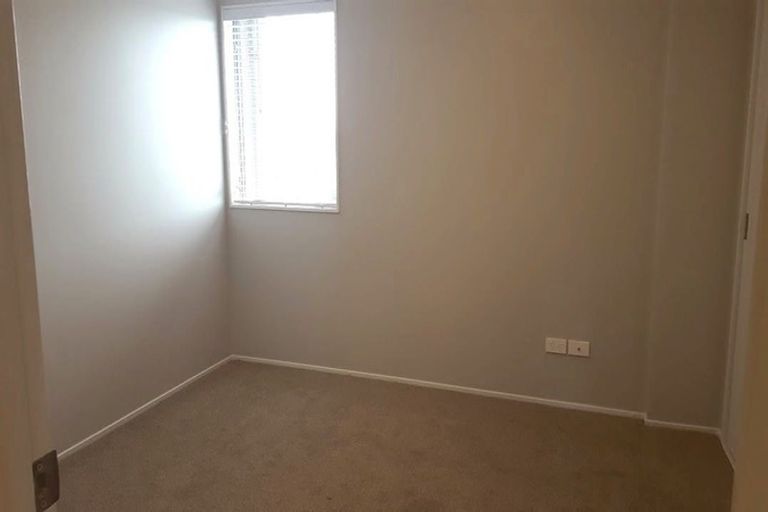 Photo of property in 22/7 Kelvin Hart Drive, East Tamaki, Auckland, 2013