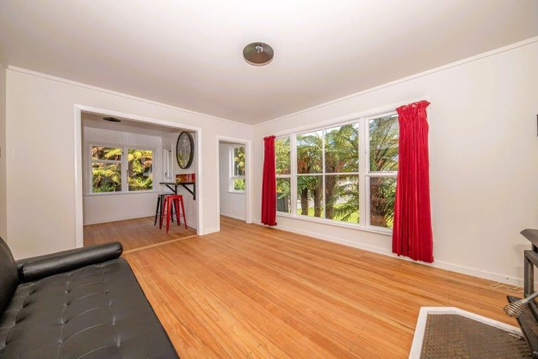 Photo of property in 27 Colvin Street, Westport, 7825