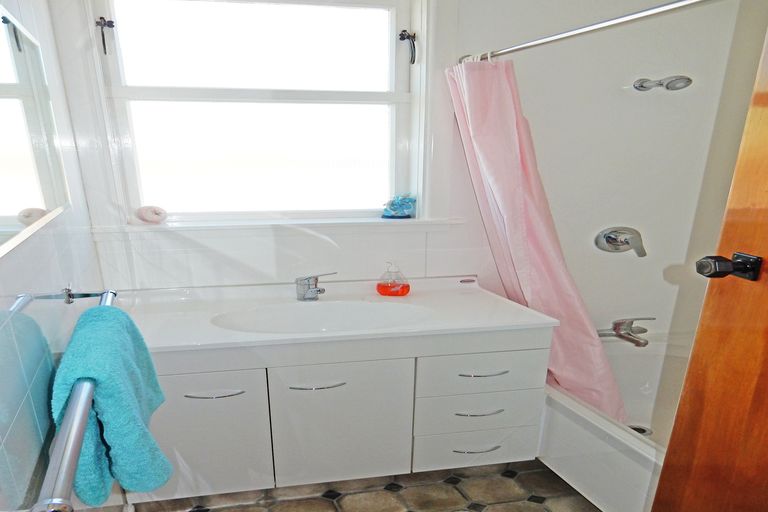 Photo of property in 32 Hayle Street, Holmes Hill, Oamaru, 9401