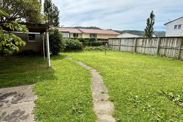 Photo of property in 1/18 Eldon Grove, Taita, Lower Hutt, 5019