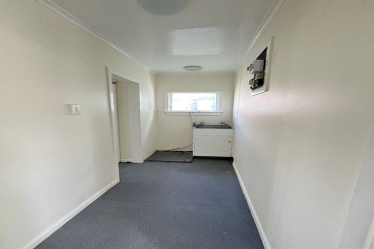 Photo of property in 63 Great South Road, Papakura, 2110