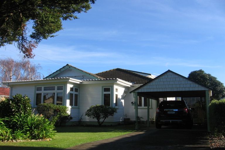 Photo of property in 69 Totara Crescent, Woburn, Lower Hutt, 5011