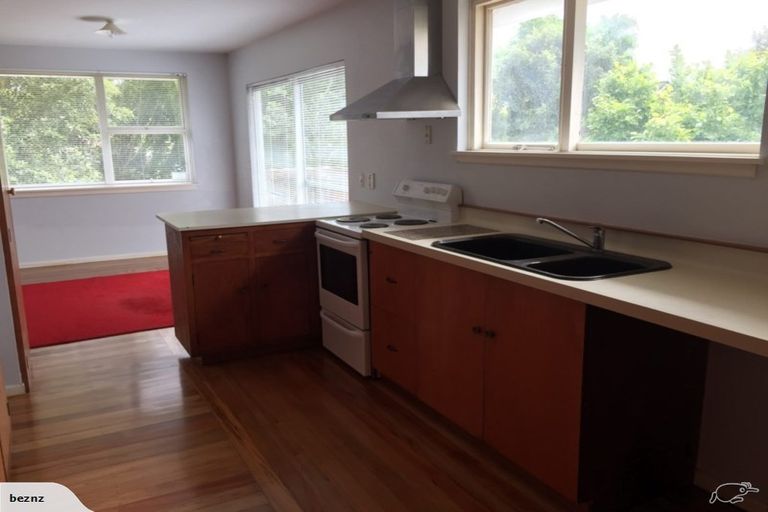 Photo of property in 12 Moorpark Place, Ilam, Christchurch, 8041