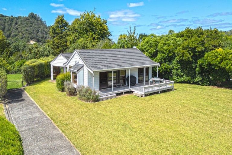 Photo of property in 9 Margot Place, Hahei, Whitianga, 3591