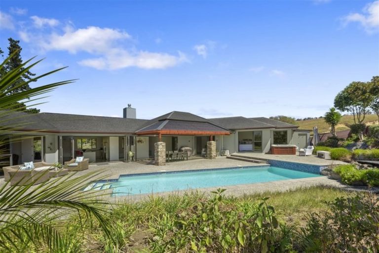 Photo of property in 332a Karaka Road, Karaka, Drury, 2578