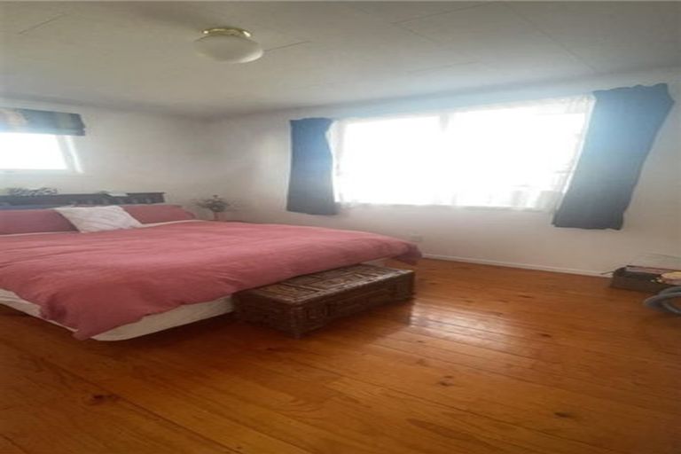 Photo of property in 24 Gossamer Drive, Pakuranga Heights, Auckland, 2010