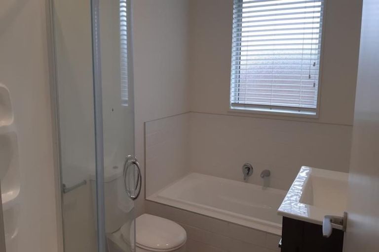 Photo of property in 8 Gibboney Place, Pokeno, 2402