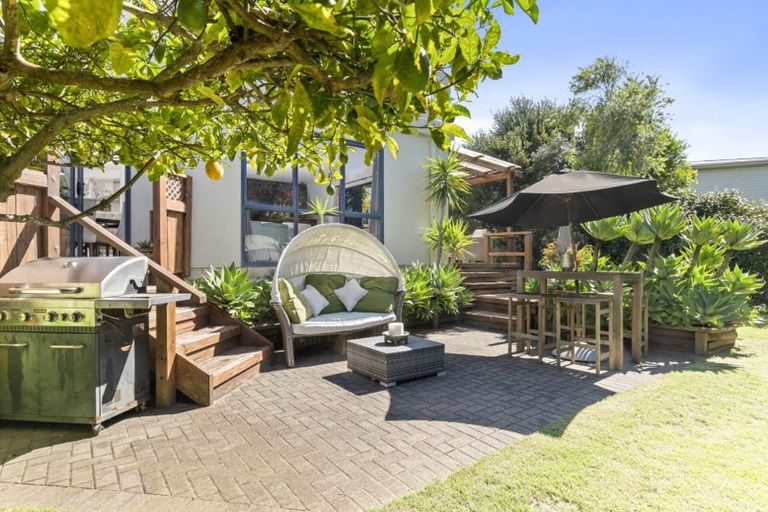 Photo of property in 1185 Papamoa Beach Road, Papamoa Beach, Papamoa, 3118