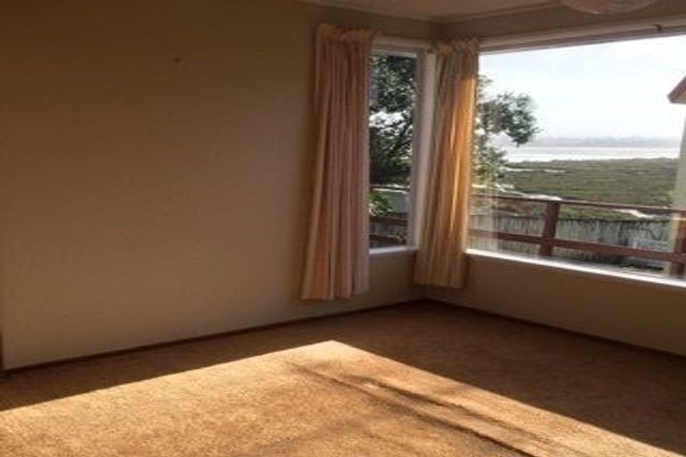 Photo of property in 95a Beresford Street, Bayswater, Auckland, 0622