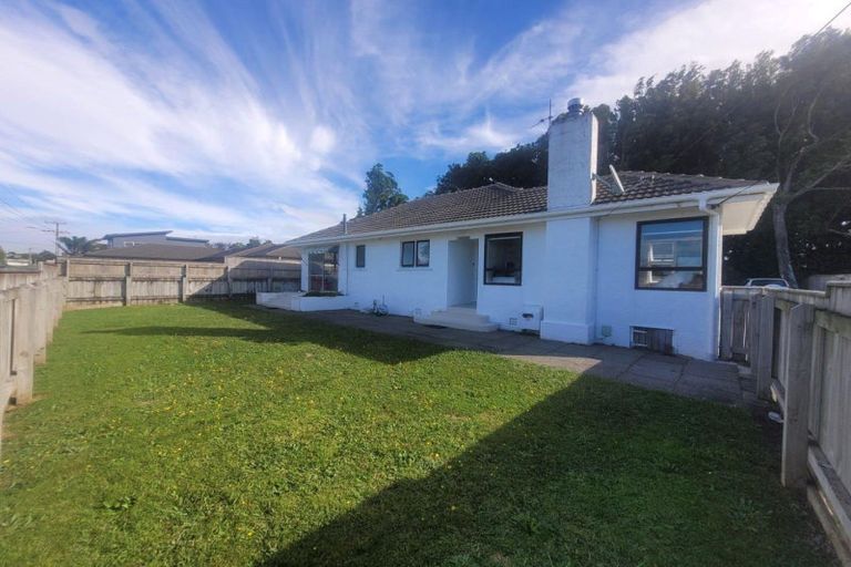 Photo of property in 394 Mangorei Road, Merrilands, New Plymouth, 4312
