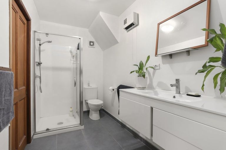 Photo of property in 104 Konini Road, Titirangi, Auckland, 0604