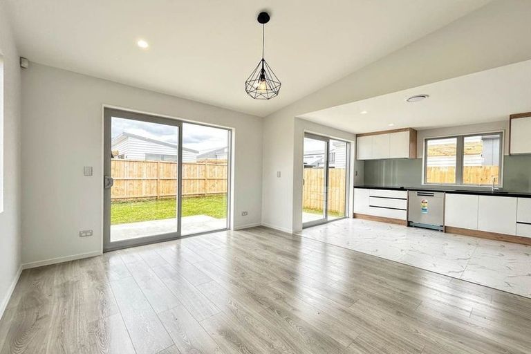 Photo of property in 10 Heihei Street, Papakura, 2110