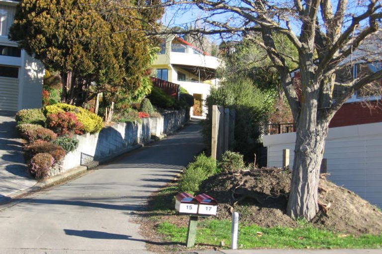 Photo of property in 17 Gunns Crescent, Cashmere, Christchurch, 8022