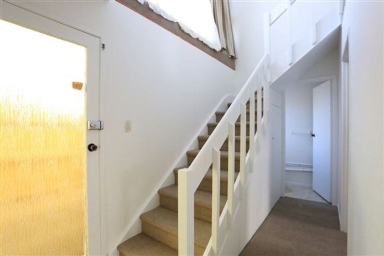 Photo of property in 4/46 Seabrook Avenue, New Lynn, Auckland, 0600