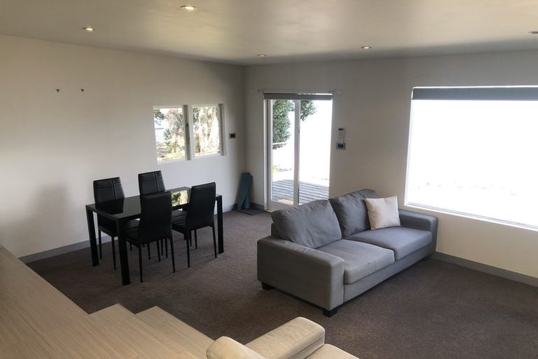 Photo of property in 41 Norwood Road, Bayswater, Auckland, 0622