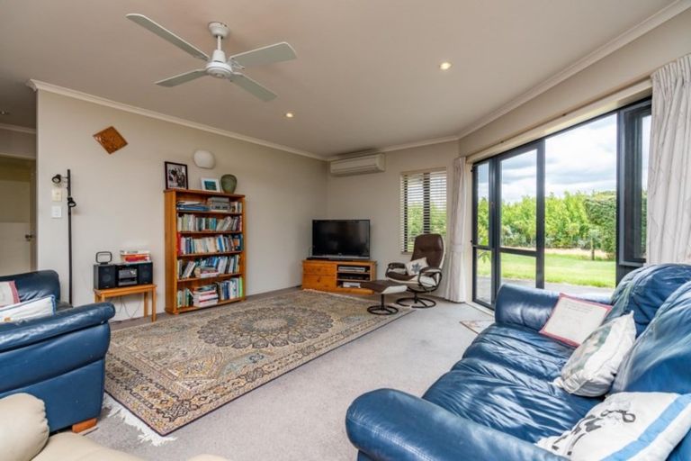 Photo of property in 60 Uretiti Road, Waipu, 0582