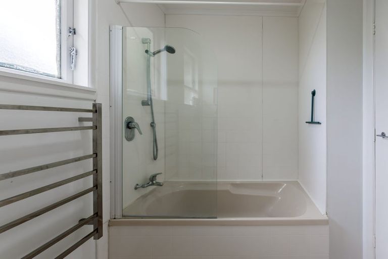 Photo of property in 13 Matapouri Road, Mangere Bridge, Auckland, 2022