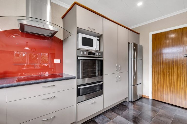 Photo of property in 13 Fairbank Avenue, Stratford, 4332