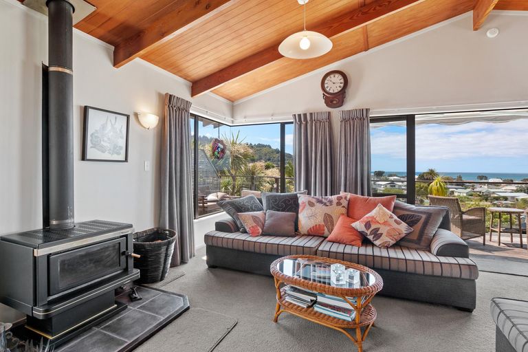 Photo of property in 22 Mayor View Terrace, Waihi Beach, 3611