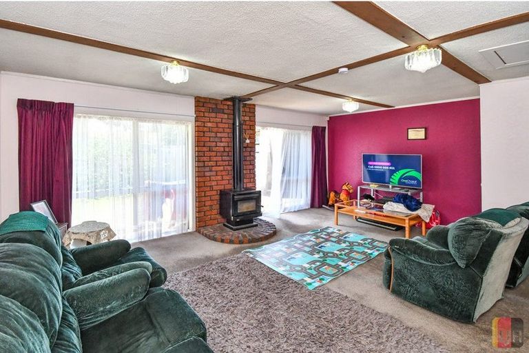 Photo of property in 13 Huber Street, Weymouth, Auckland, 2103