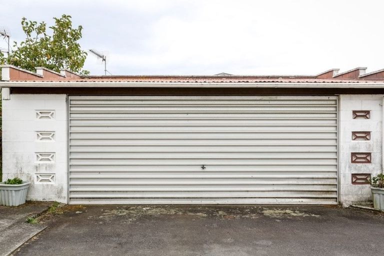 Photo of property in 44a Sanders Avenue, Westown, New Plymouth, 4310