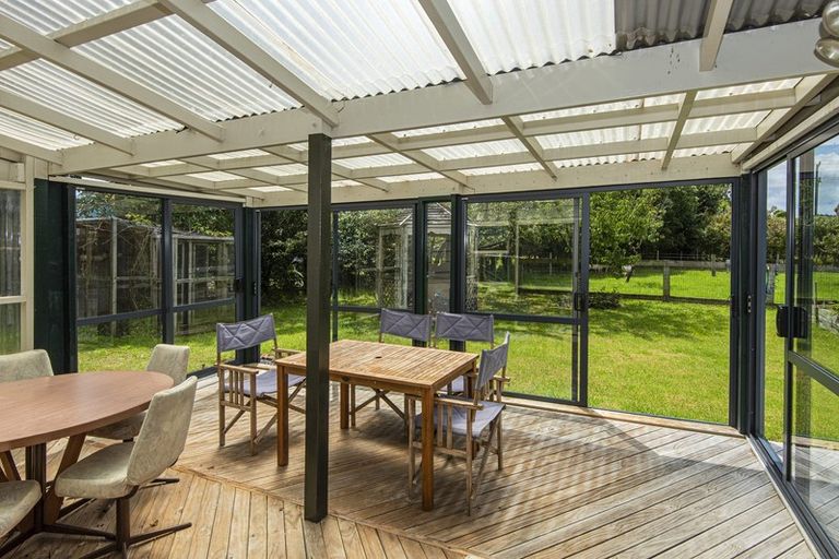 Photo of property in 66 Saleyards Road, Kauri, Kamo, 0185