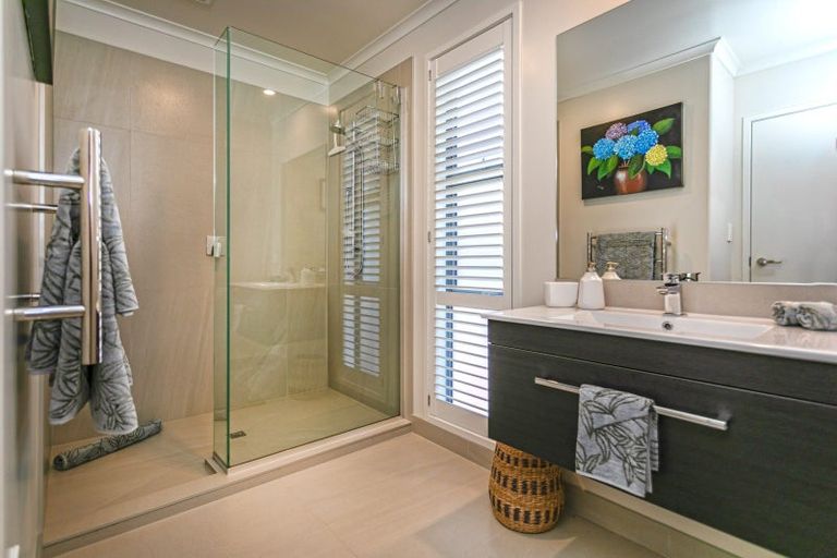 Photo of property in 18 Ross Place, Whiritoa, Whangamata, 3691