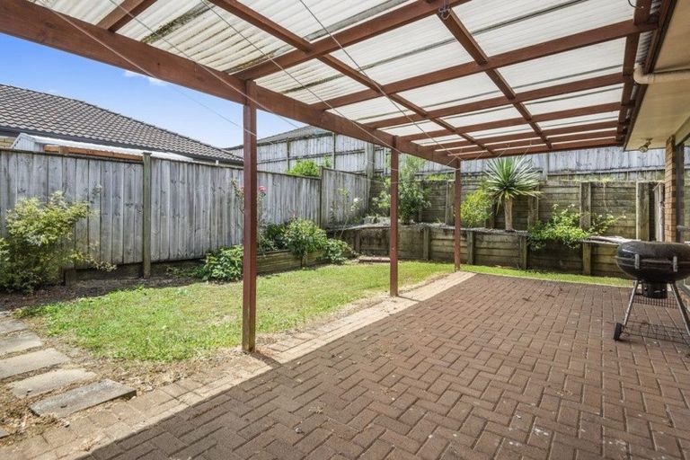 Photo of property in 47 Magic Way, Randwick Park, Auckland, 2105