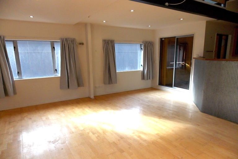 Photo of property in Vicino Apartments, 31/33 Taranaki Street, Te Aro, Wellington, 6011