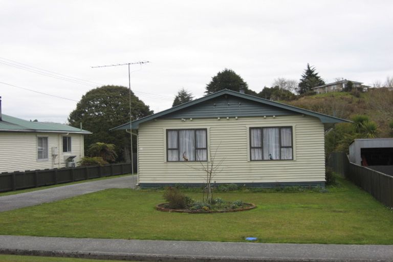Photo of property in 13 Inverness Street, Dunollie, Runanga, 7803