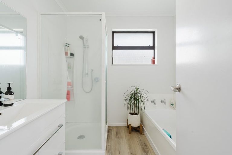 Photo of property in 221 Chatsfield Drive, Te Awamutu, 3800