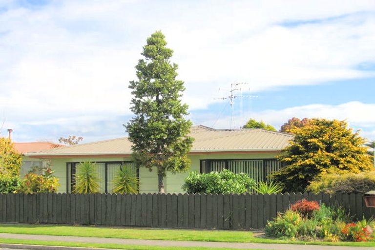Photo of property in 50 Gloucester Road, Mount Maunganui, 3116